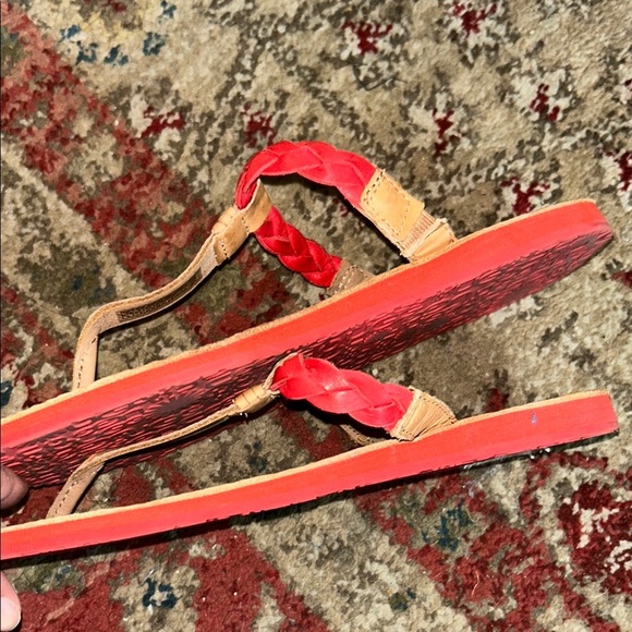 UGG Tan and Red T-Strap Sandals - Picture 7 of 9